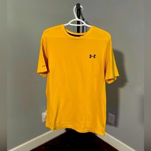 Men’s Under Armour shirt